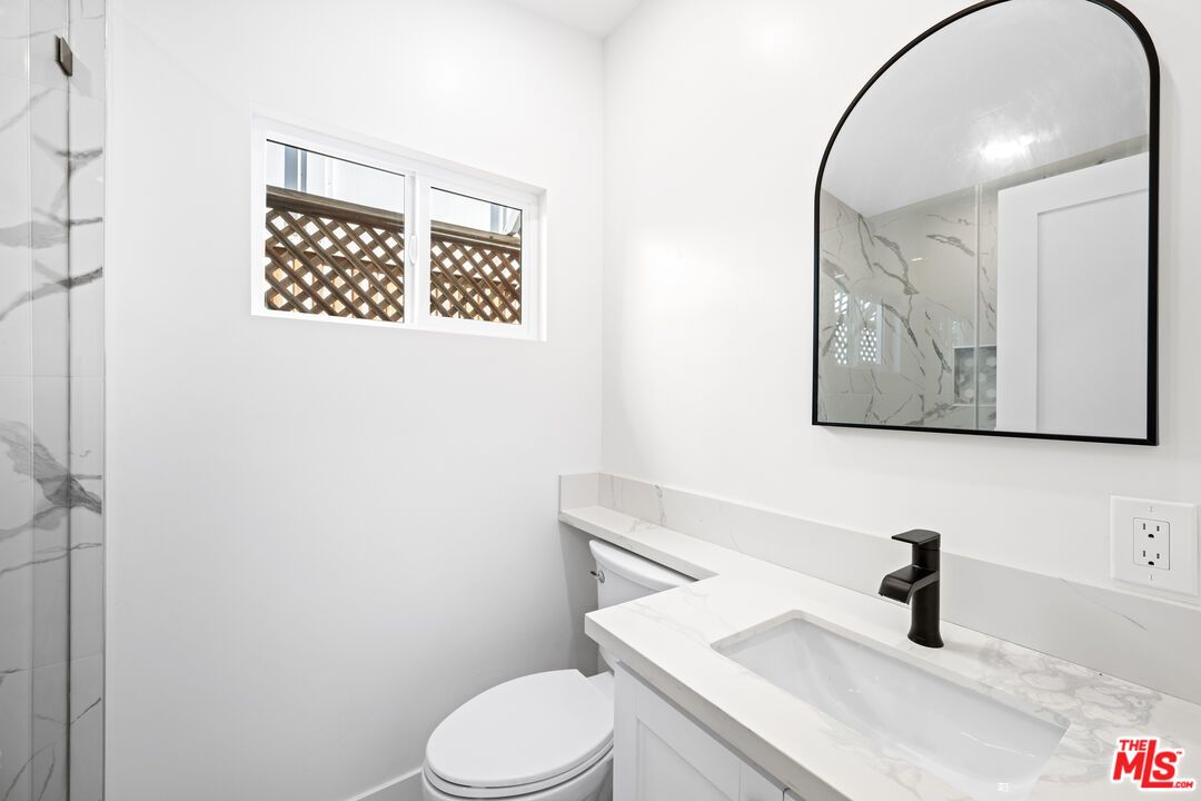 Bathroom, Interior, Marble Walls