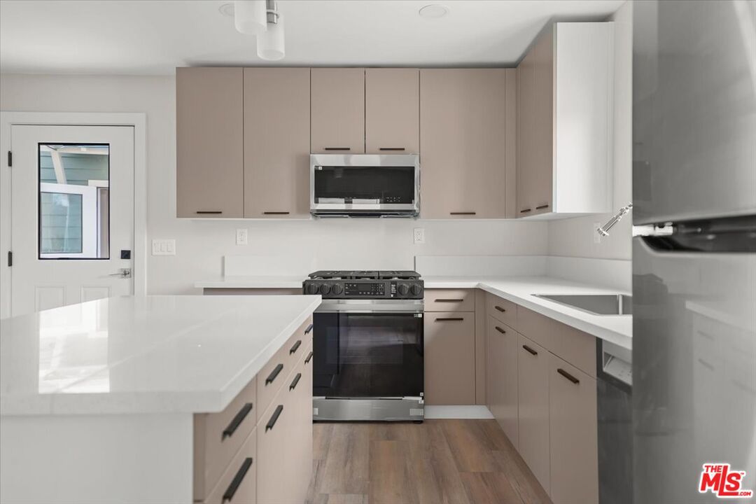 Interior, Kitchen, Stainless Steel Appliances, Wood Texture Flooring