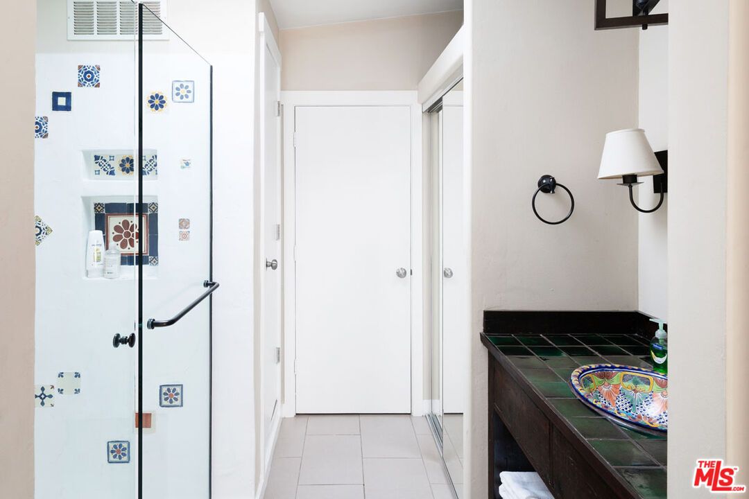 Bathroom, Interior, Tile Countertops