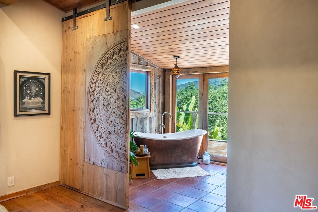 Bathroom, Free Standing Baths, Interior, Wooden Ceilings, Wood Texture Flooring, Wooden Walls