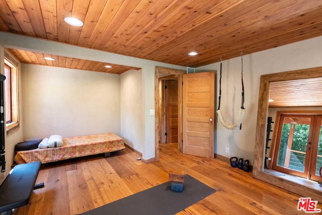 Interior, Recessed Lighting, Wooden Ceilings, Wood Texture Flooring