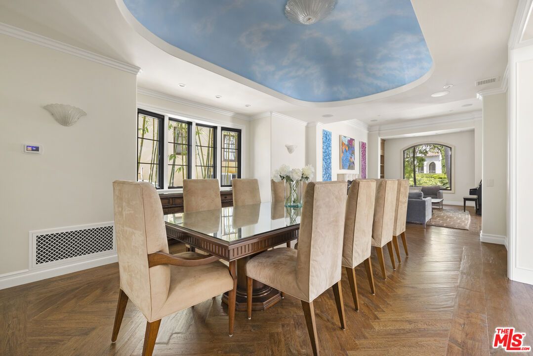 Dining room, Interior, Living room, Recessed Lighting, Wood Texture Flooring