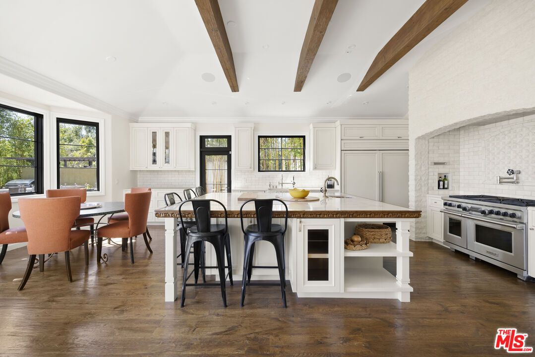 Dining room, Interior, Kitchen, Recessed Lighting, Stainless Steel Appliances, Wooden Beams, Wood Texture Flooring