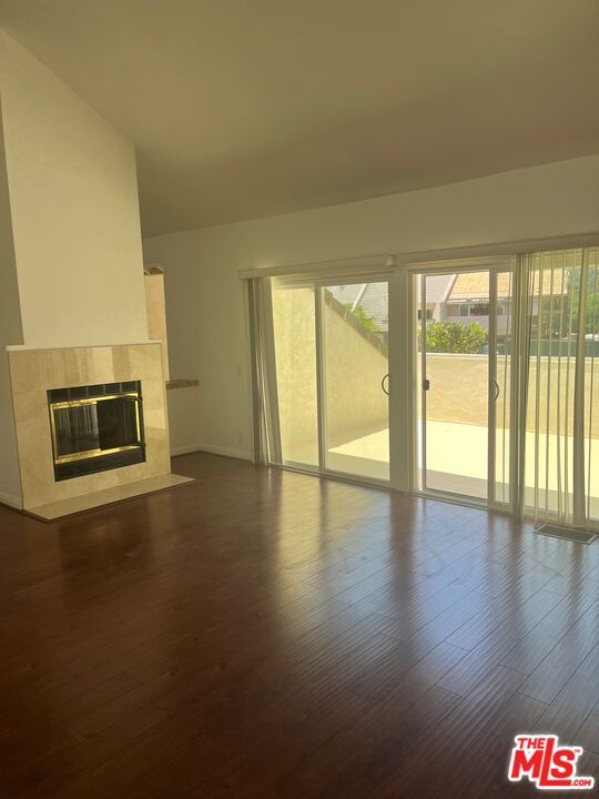 Empty room, Fireplace, Interior, Wood Texture Flooring