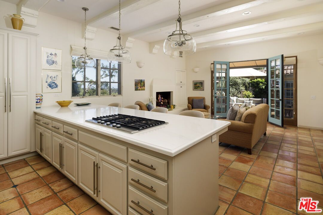 Fireplace, Interior, Kitchen, Living room, Pendant Lights, Recessed Lighting