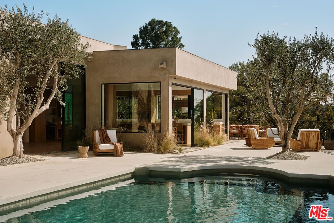 Backyard, Exterior, Pool