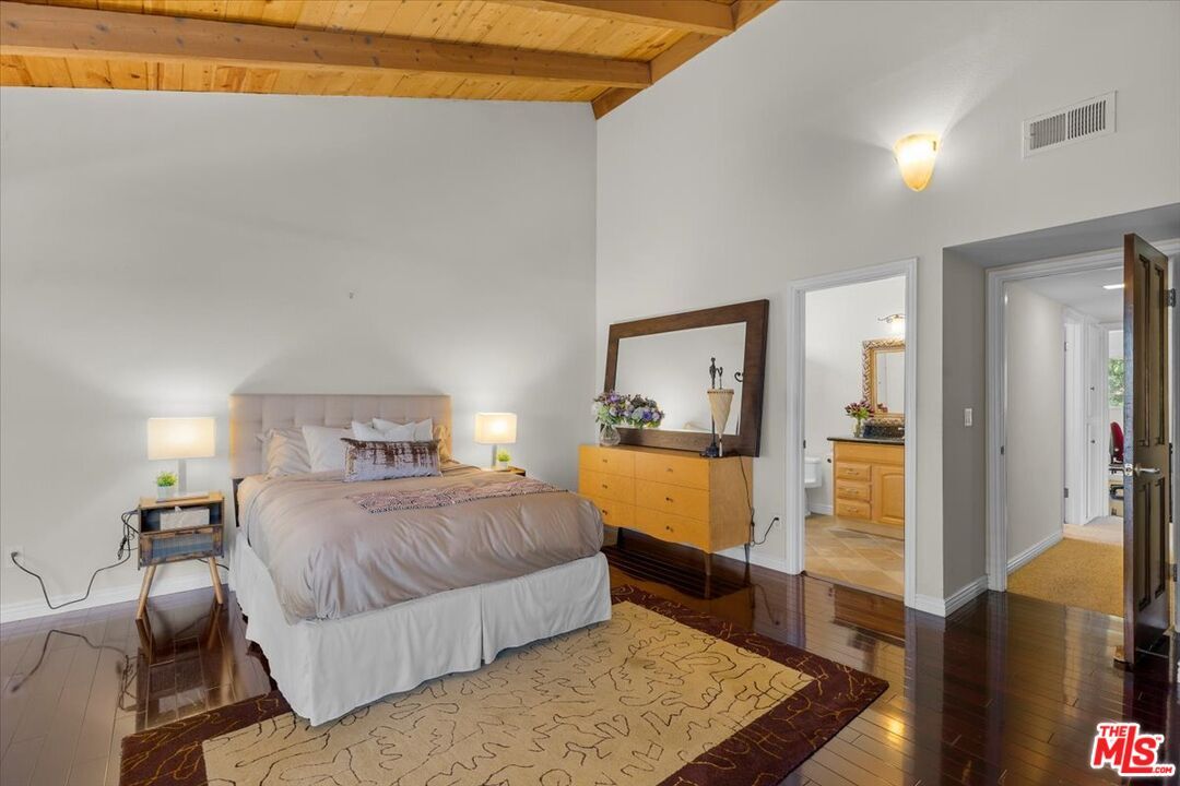 Bedroom, Interior, Wooden Beams, Wooden Ceilings, Wood Texture Flooring