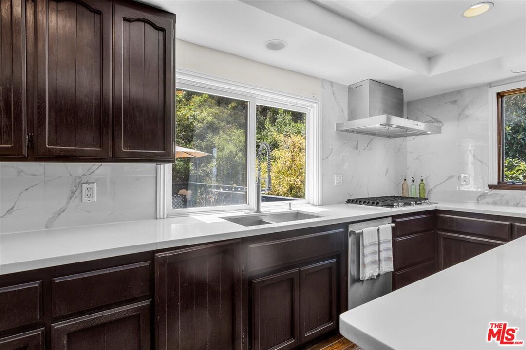 Interior, Kitchen, Marble Walls, Recessed Lighting, Wood Texture Flooring