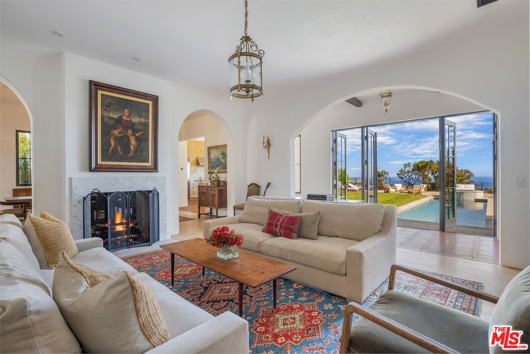 Fireplace, Interior, Living room, Pendant Lights, Water, Wood Texture Flooring