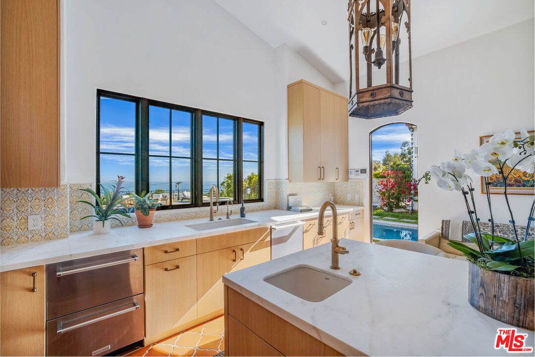 Interior, Kitchen, Water
