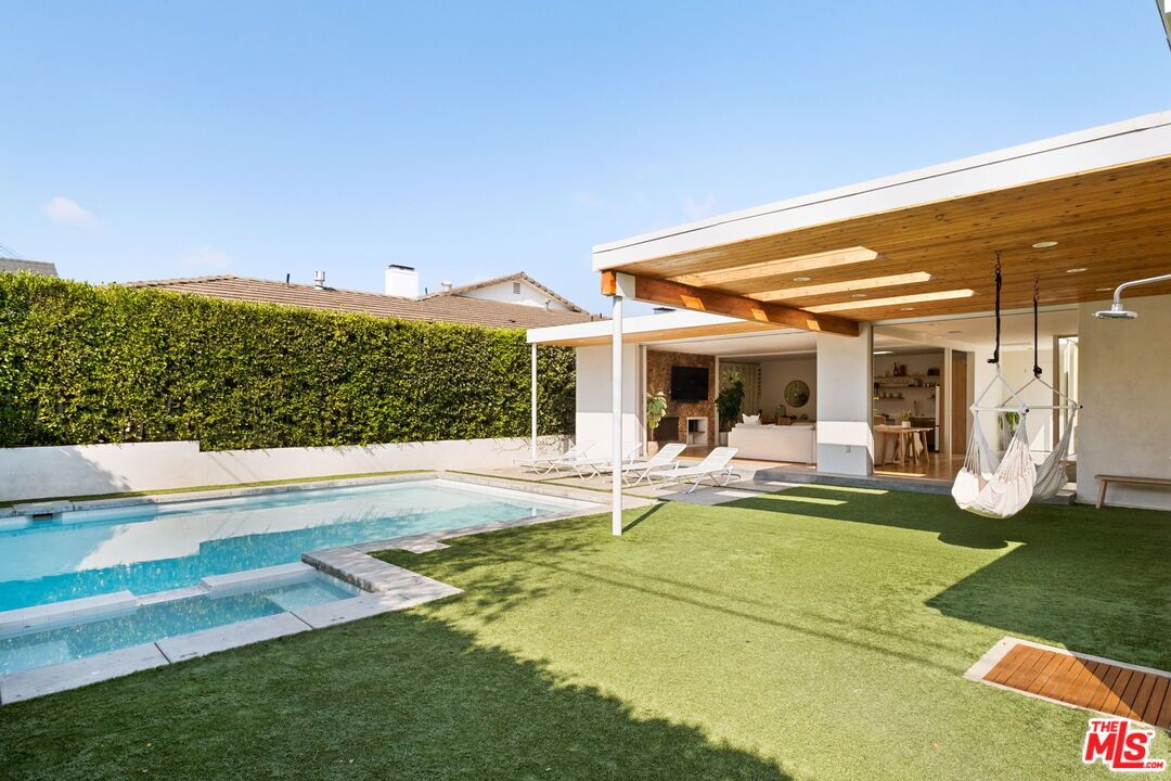 Backyard, Exterior, Pool