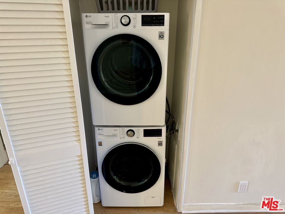 Interior, Utility Closets, Washer