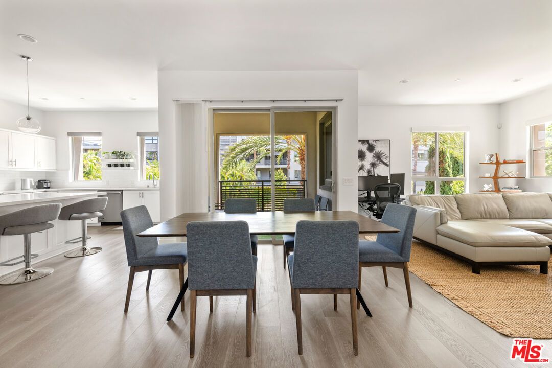 Dining room, Interior, Kitchen, Living room, Pendant Lights, Recessed Lighting, Wood Texture Flooring
