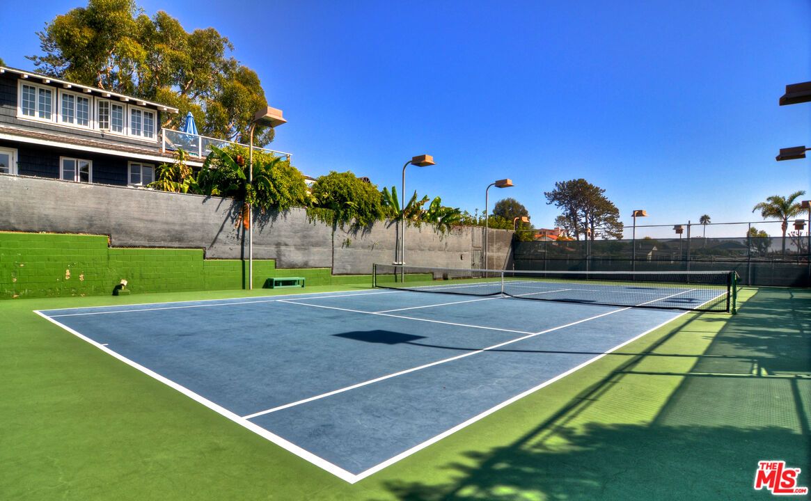 Exterior, Tennis Courts