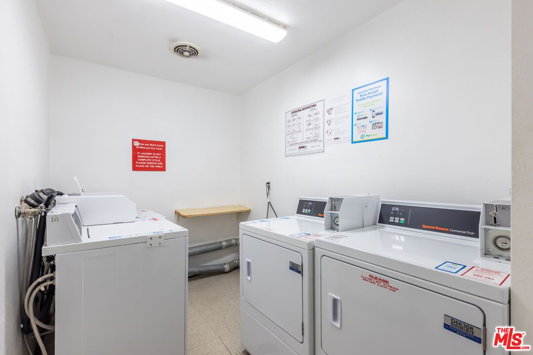 Interior, Washer