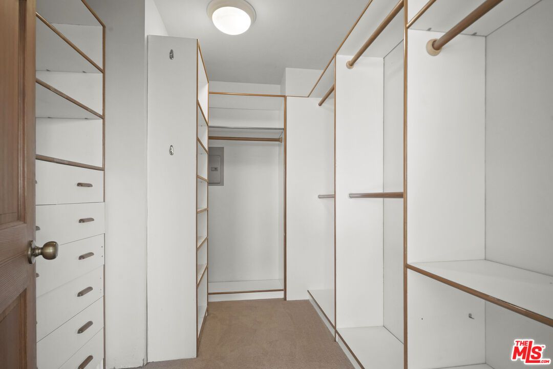Interior, Walk-in Closets