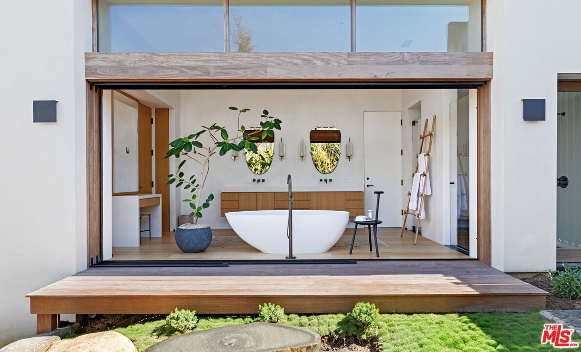 Bathroom, Exterior, Free Standing Baths, Interior, Wood Texture Flooring