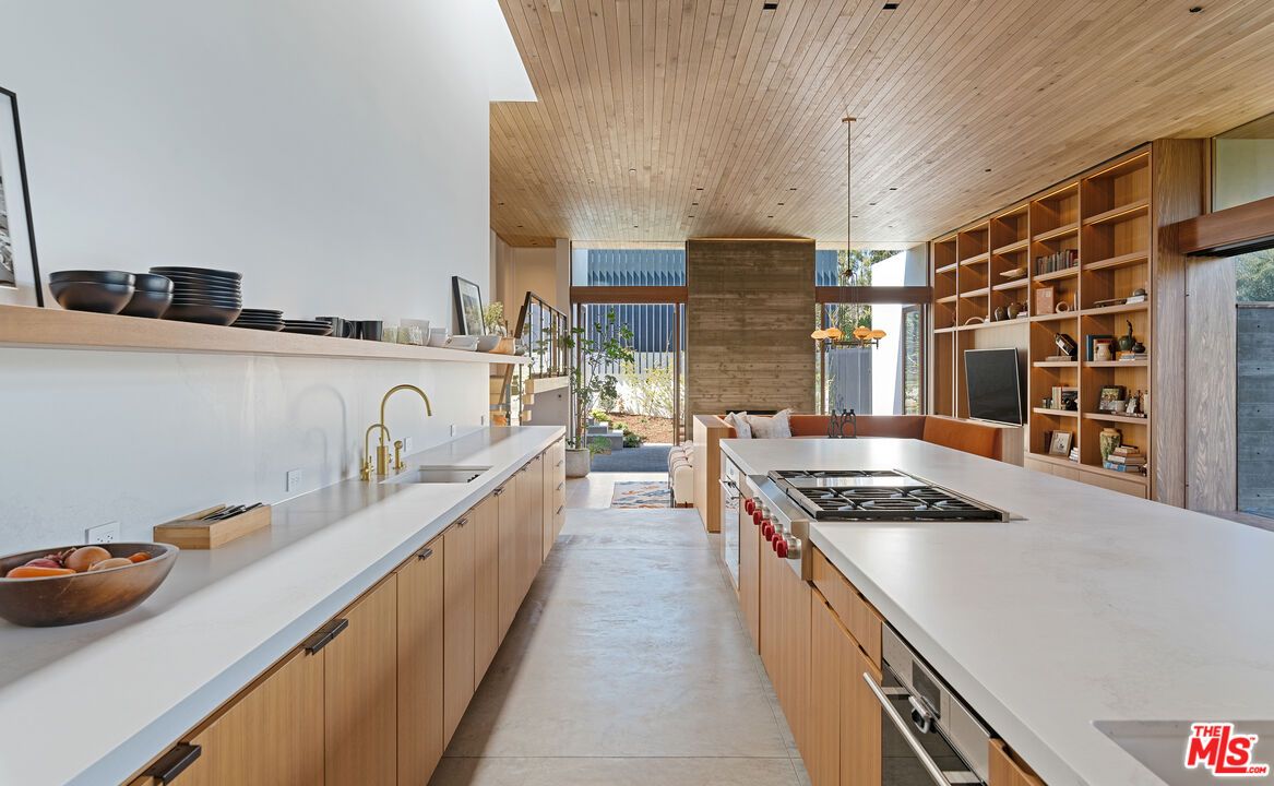 Interior, Kitchen, Pendant Lights, Stainless Steel Appliances
