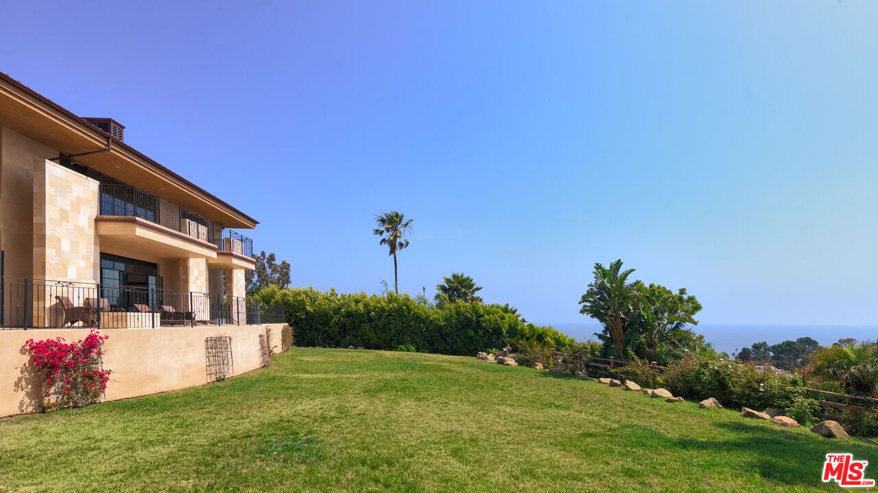 Backyard, Exterior, Water