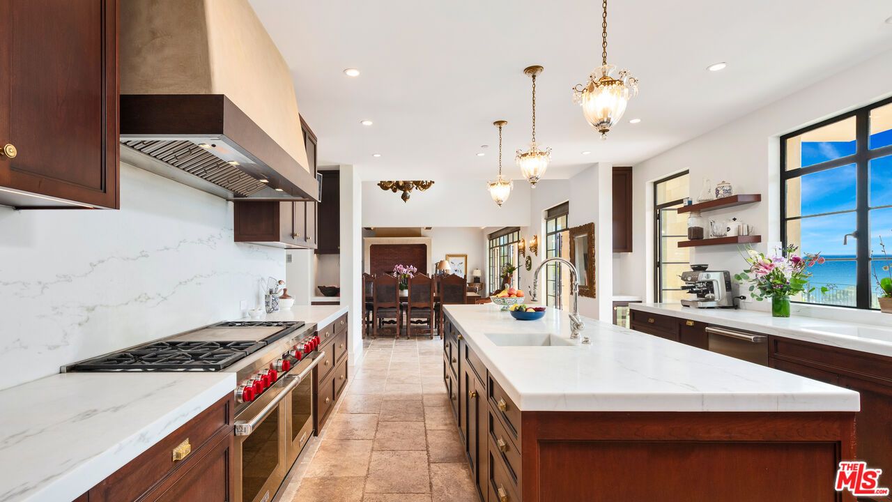 Interior, Kitchen, Pendant Lights, Recessed Lighting, Stainless Steel Appliances, Water