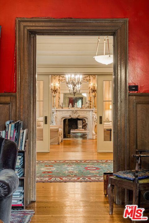 Chandelier, Fireplace, Interior, Wood Texture Flooring