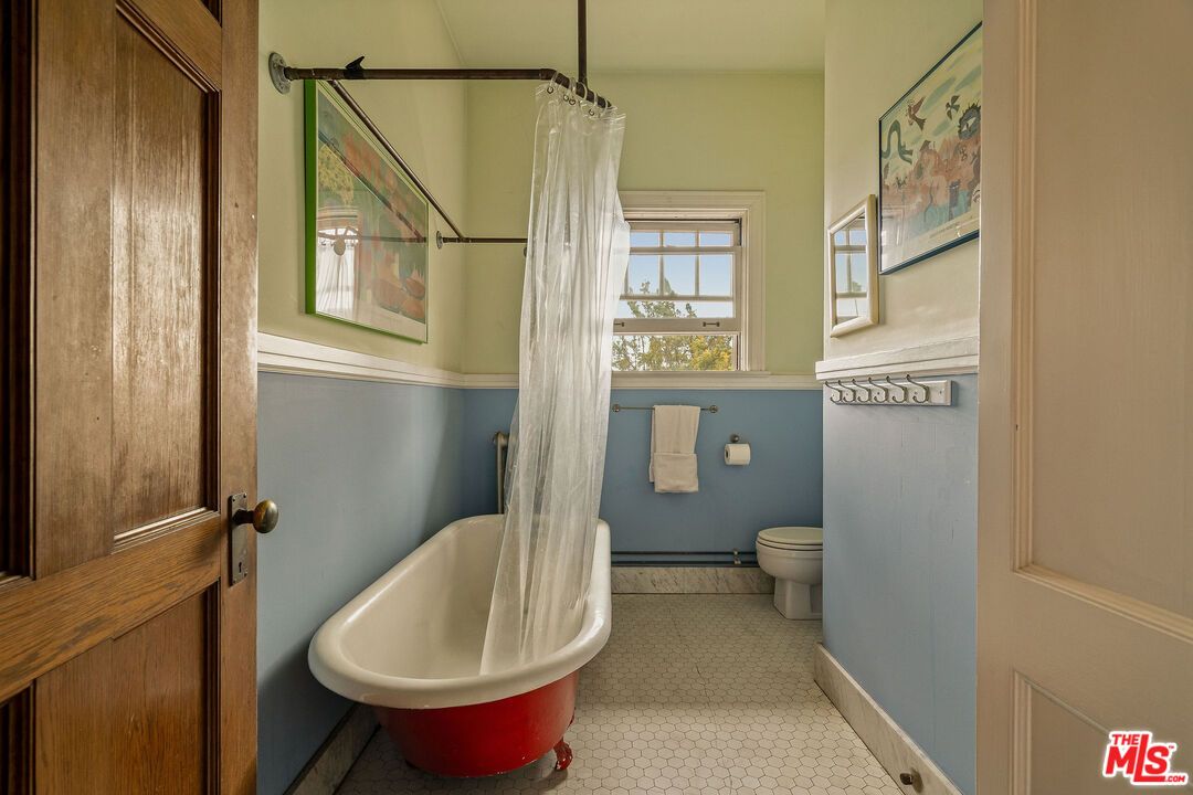 Bathroom, Free Standing Baths, Interior