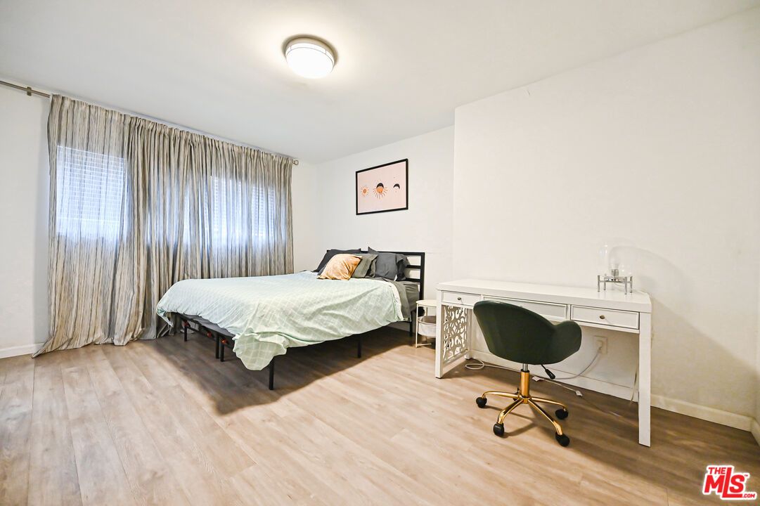 Bedroom, Home Office, Interior, Wood Texture Flooring