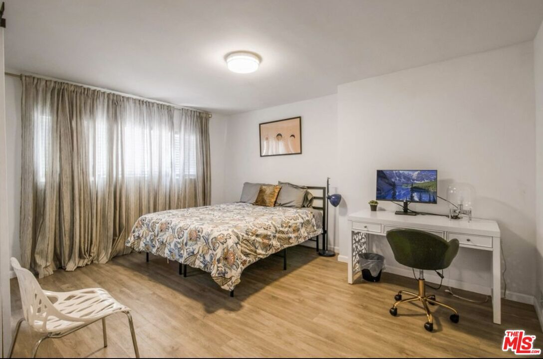 Bedroom, Home Office, Interior, Wood Texture Flooring