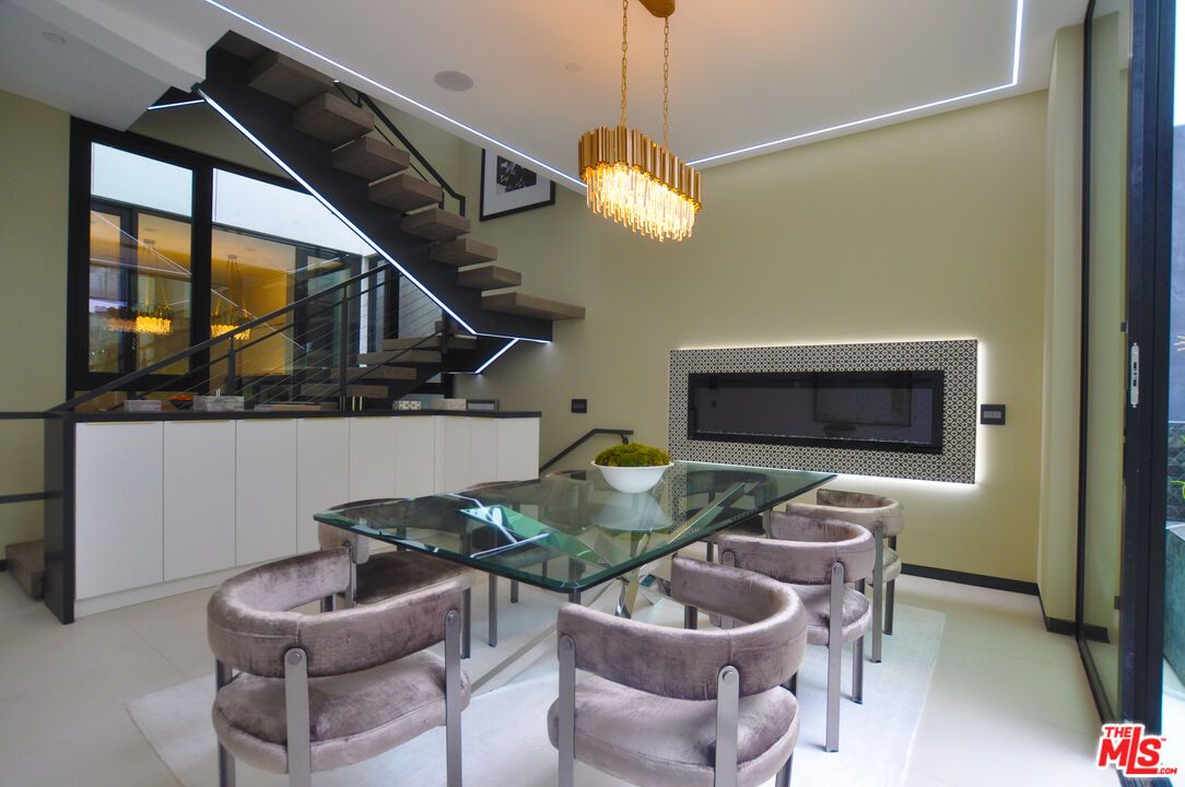 Dining room, Interior, Pendant Lights