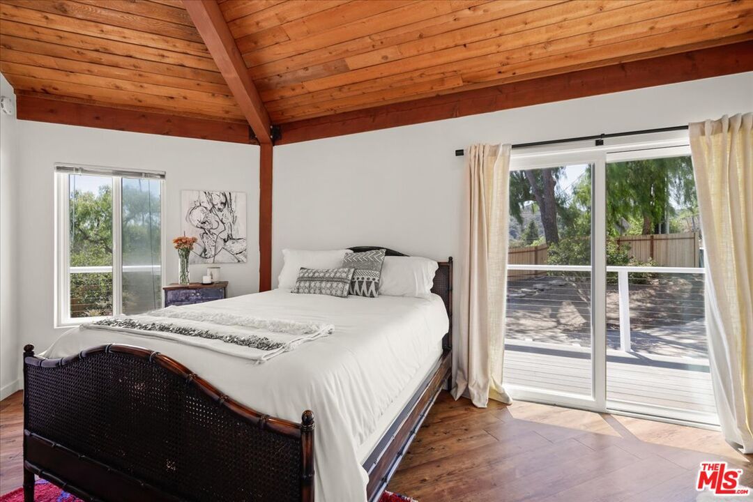 Bedroom, Interior, Wooden Beams, Wooden Ceilings, Wood Texture Flooring