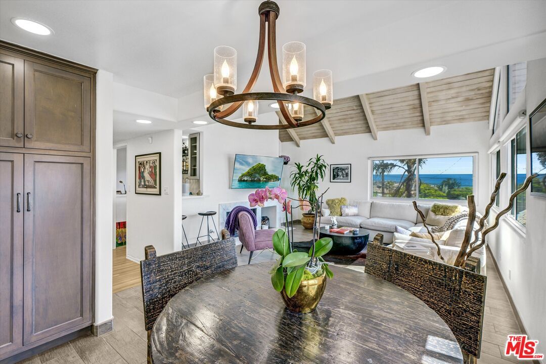 Chandelier, Dining room, Interior, Living room, Recessed Lighting, Water, Wooden Ceilings