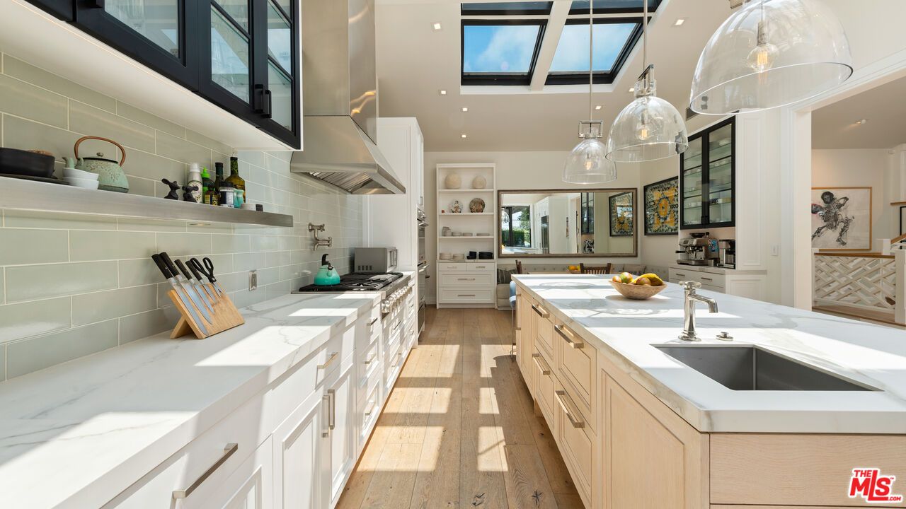 Glass Ceilings, Interior, Kitchen, Pendant Lights, Recessed Lighting, Wood Texture Flooring