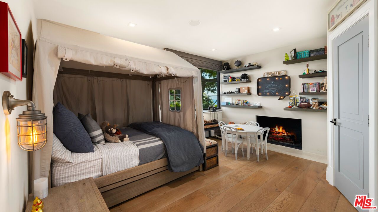 Bedroom, Dining room, Fireplace, Interior, Recessed Lighting, Wood Texture Flooring