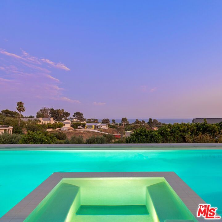 Exterior, Pool, Water
