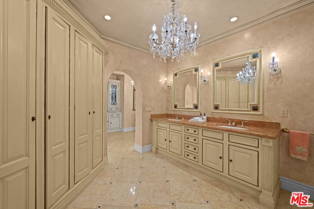Bathroom, Chandelier, Dual Sink Vanities, Interior, Recessed Lighting