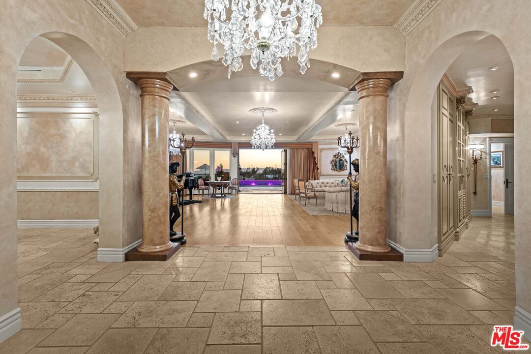 Chandelier, Interior, Recessed Lighting, Wood Texture Flooring