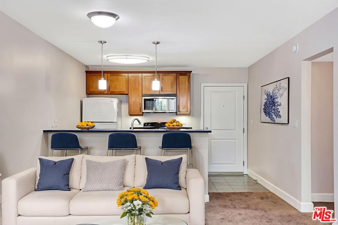 Dining room, Interior, Kitchen, Living room, Pendant Lights