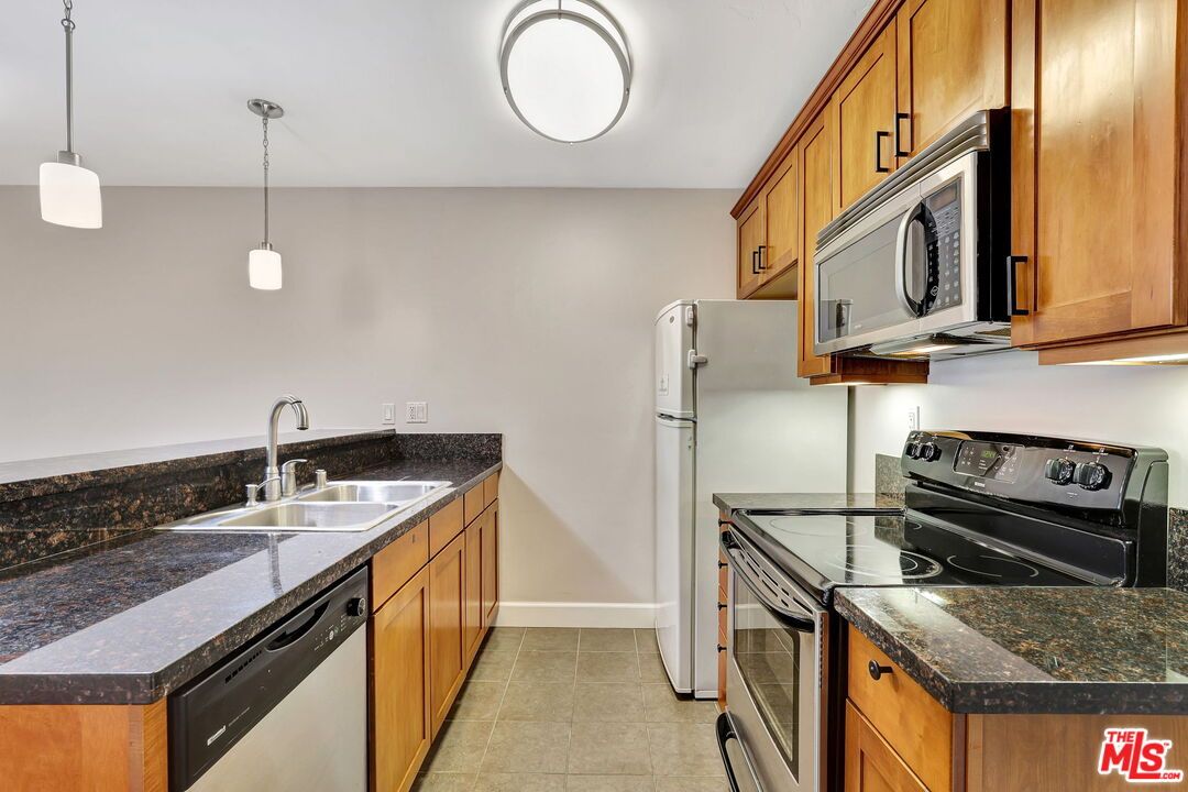 Interior, Kitchen, Pendant Lights