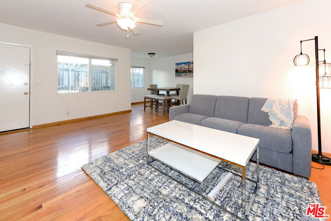 Dining room, Interior, Living room, Wood Texture Flooring