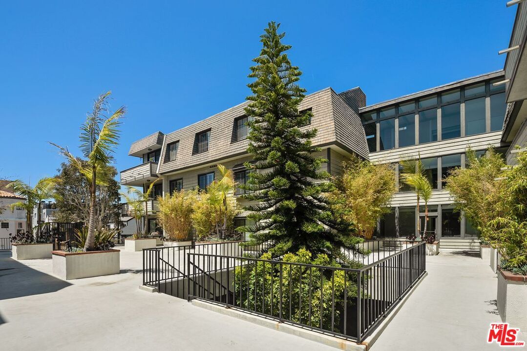 DE Listing image placeholder