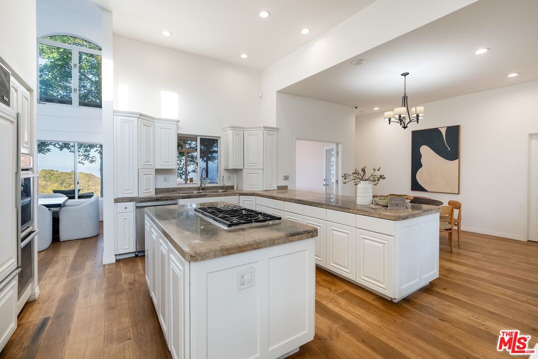 Chandelier, Interior, Kitchen, Recessed Lighting, Wood Texture Flooring