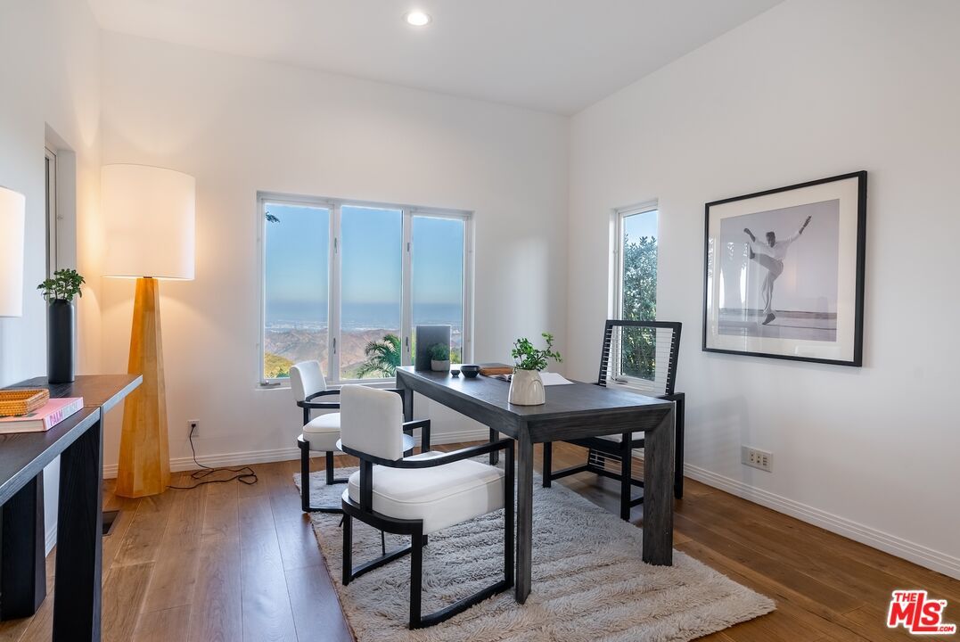 Dining room, Interior, Recessed Lighting, Water, Wood Texture Flooring