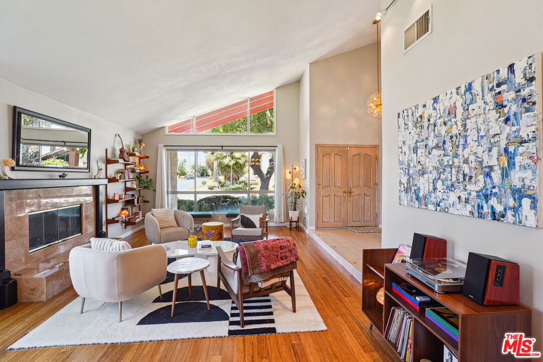 Fireplace, Interior, Living room, Pendant Lights, Wood Texture Flooring