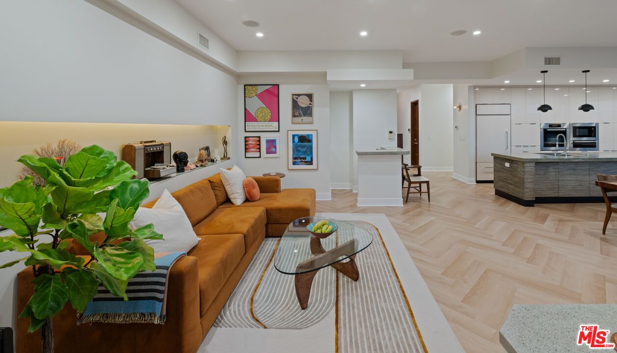 Interior, Kitchen, Living room, Pendant Lights, Recessed Lighting, Stainless Steel Appliances, Wood Texture Flooring