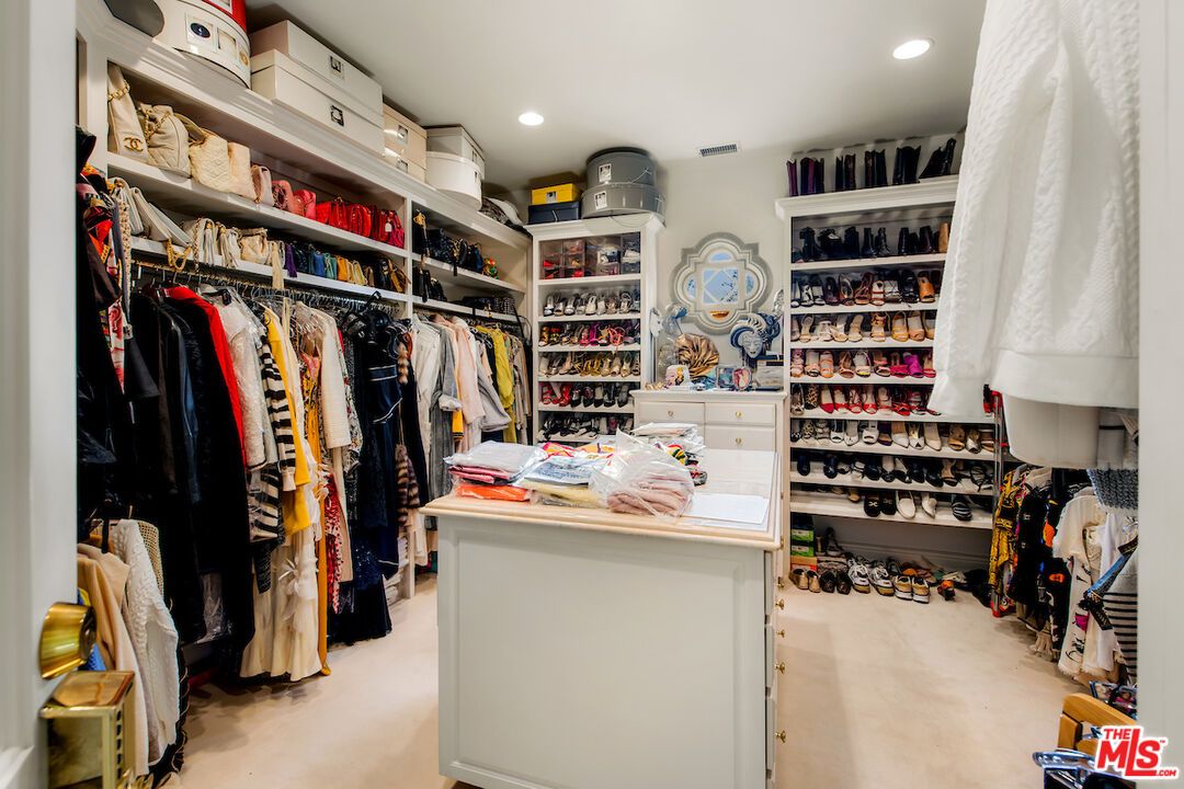 Interior, Recessed Lighting, Walk-in Closets