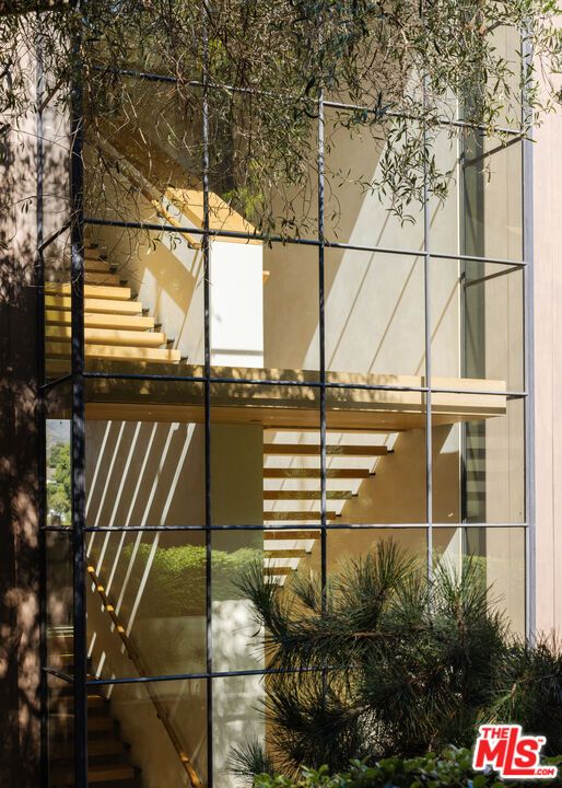 Exterior, Facade, None