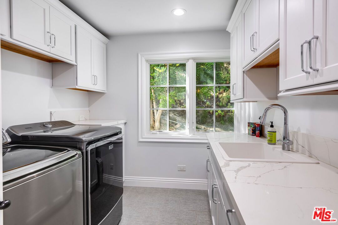 Interior, Recessed Lighting, Washer