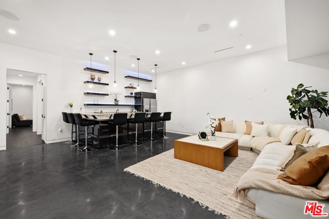 Interior, Kitchen, Living room, Pendant Lights, Recessed Lighting