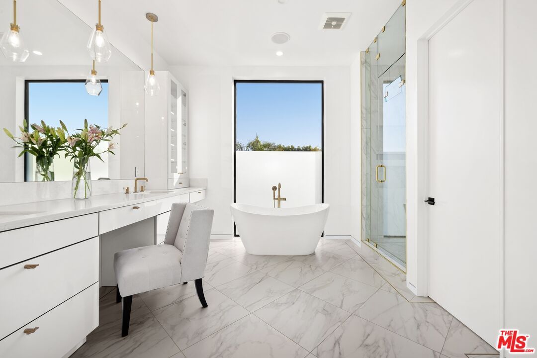 Bathroom, Free Standing Baths, Glass Shower, Interior, Marble, Pendant Lights, Recessed Lighting