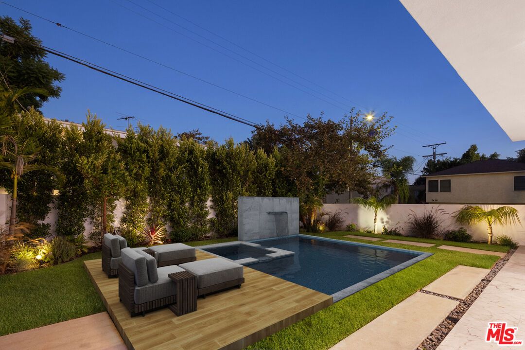 Backyard, Exterior, Pool